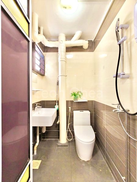 Shop / Shophouse for Sale in  Sims Avenue - Image 7