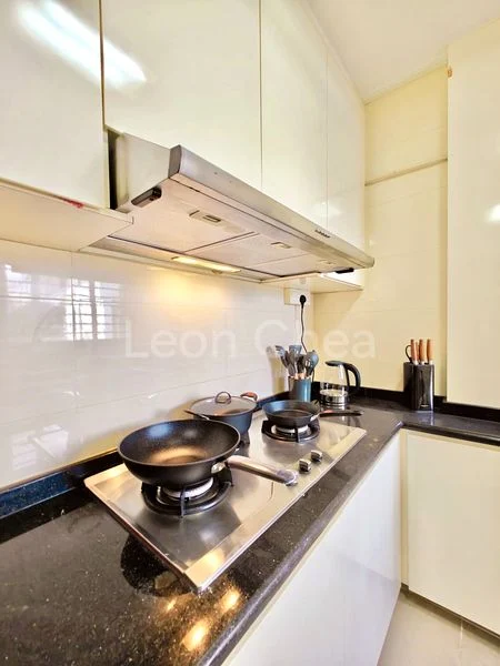 Shop / Shophouse for Sale in  Sims Avenue - Image 5