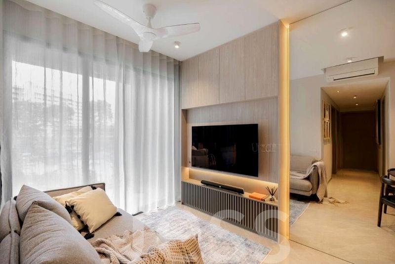 4 Bed Executive Condo for Rent in  1 Canberra - Image 1