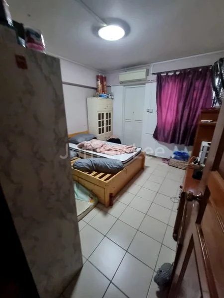 4 Room (4S) HDB for Rent in 875 Yishun Street 81 - Image 4