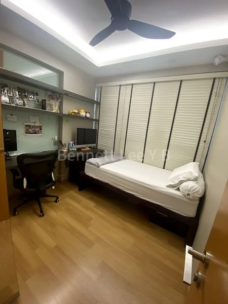 4 Bed Executive Condo for Sale in Prive - Image 8