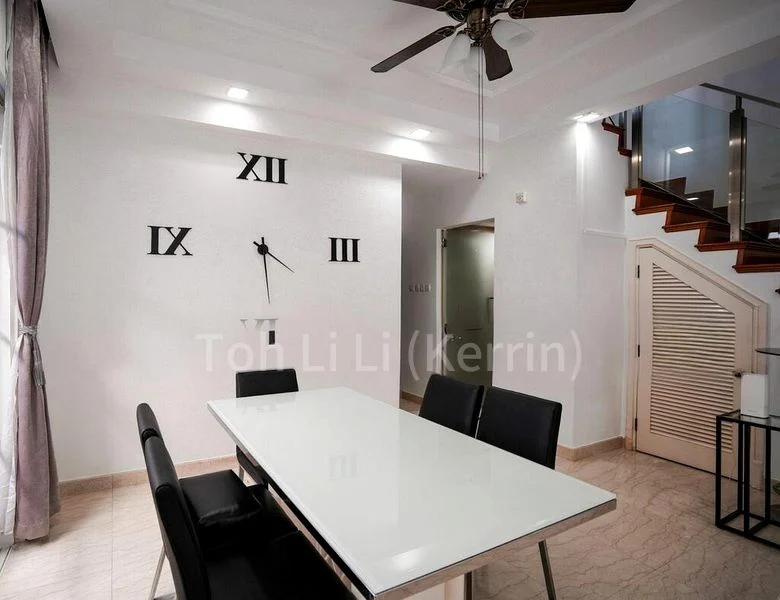 5 Bed Semi-Detached House (Landed) for Sale in  Burgundy Hill - Image 8