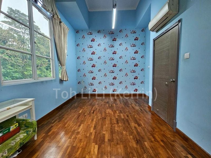 5 Bed Semi-Detached House (Landed) for Sale in  Burgundy Hill - Image 2
