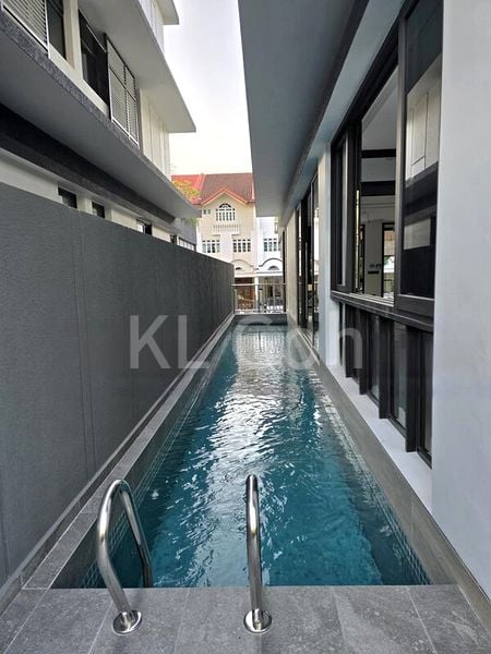 6 Bed Corner Terrace (Landed) for Sale in  Coastal Breeze Residences - Image 2