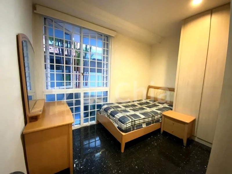 6 Bed Semi-Detached House (Landed) for Sale in Kembangan Estate - Image 16