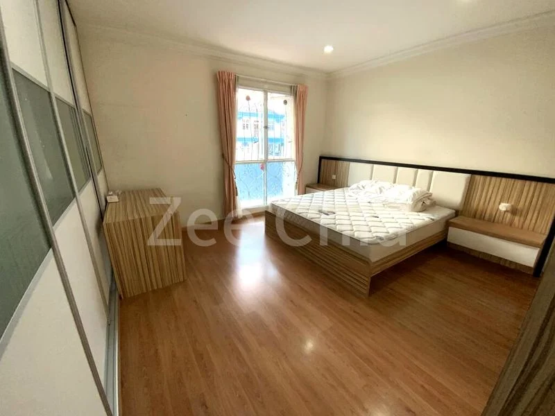 6 Bed Semi-Detached House (Landed) for Sale in Kembangan Estate - Image 21