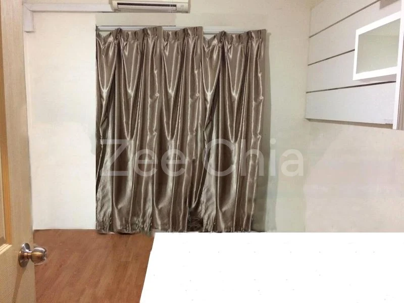 6 Bed Semi-Detached House (Landed) for Sale in Kembangan Estate - Image 7