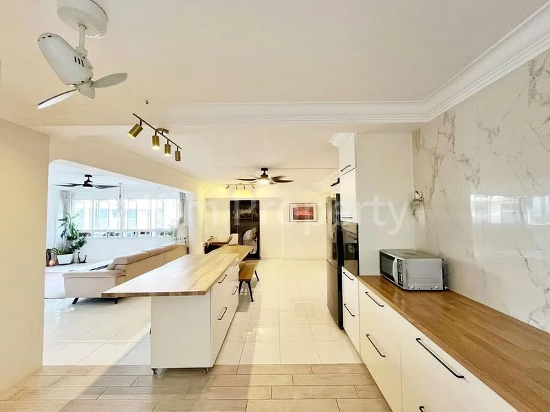 Executive HDB for Rent in  404 Bukit Batok West Avenue 7 - Image 4