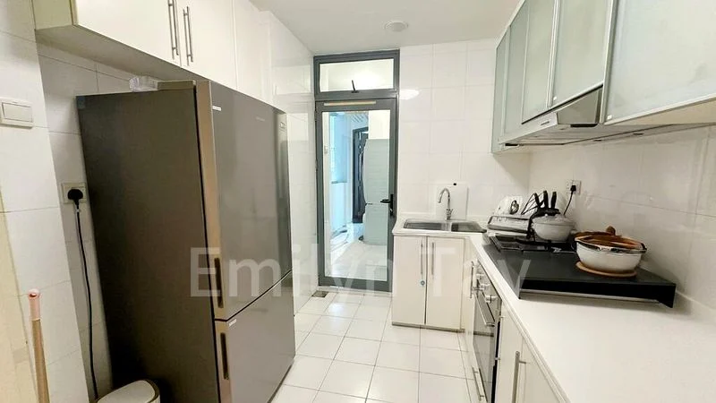 Room (Condo) for Rent in  Watermark Robertson Quay - Image 7
