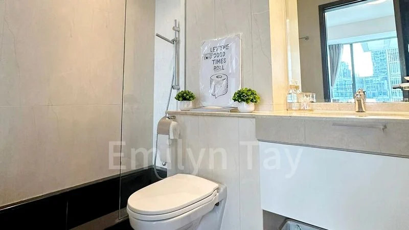 Room (Condo) for Rent in  Watermark Robertson Quay - Image 5