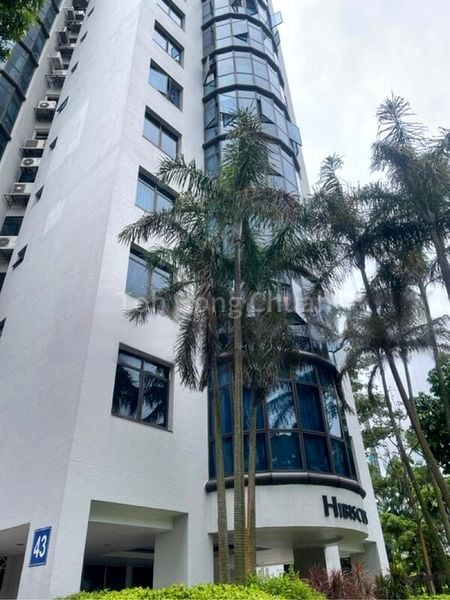 3 Bed Condo for Sale in  Parc Oasis - Image 4