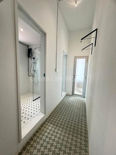 1 Bed Apartment (Condo) for Rent in  Flanders Square - Image 3