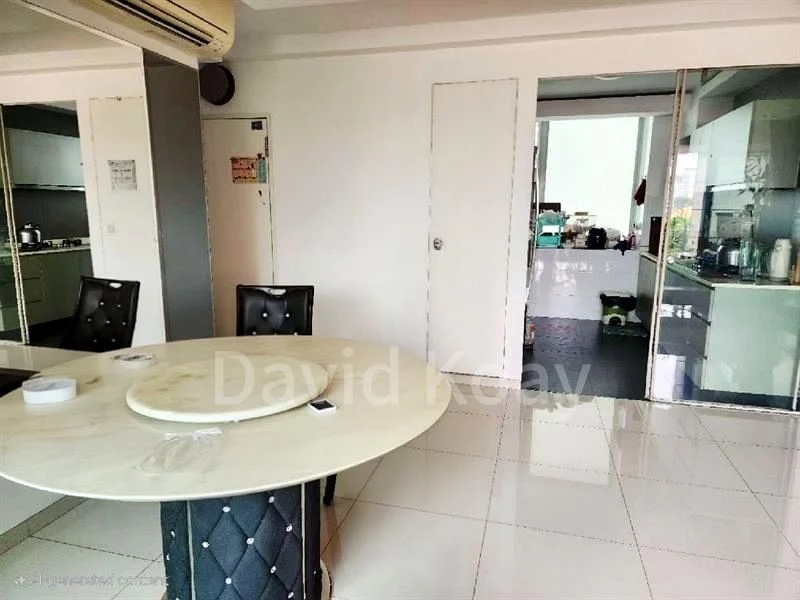 Executive HDB for Sale in 275A Bishan Street 24 - Image 3