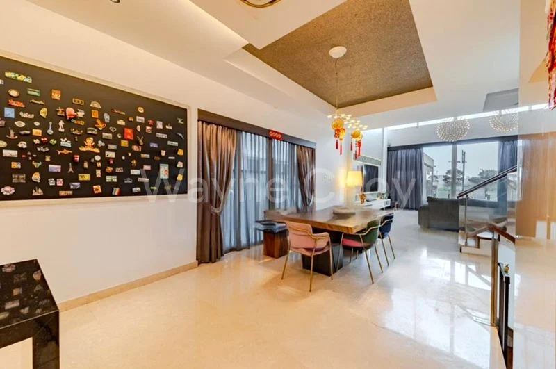 8 Bed Bungalow (Landed) for Sale in  Wak Hassan Drive - Image 6