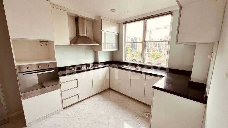 3+1 Bed Condo for Sale in Elias Green - Image 6