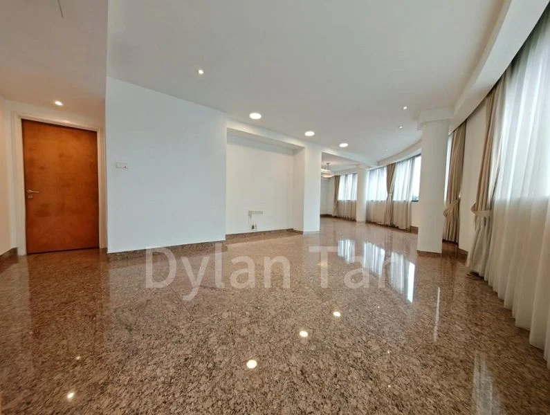 4 Bed Condo for Rent in Grange 70 - Image 2