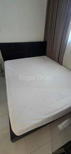 Common Room (HDB) for Rent in  160 Hougang Street 11 - Image 4