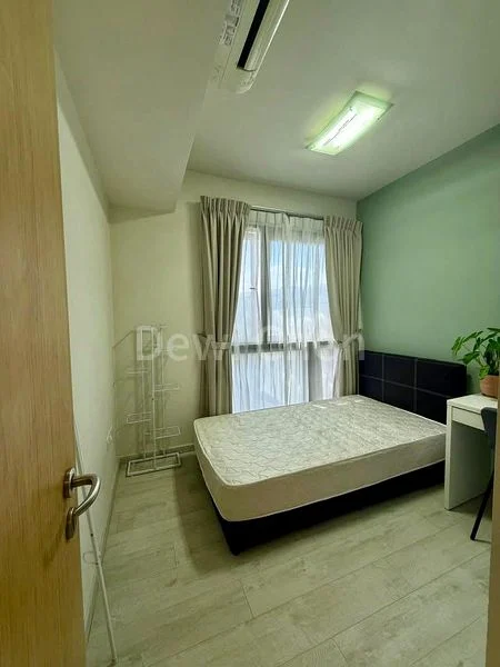 Common Room (Condo) for Rent in  The Lakefront Residences - Image 2