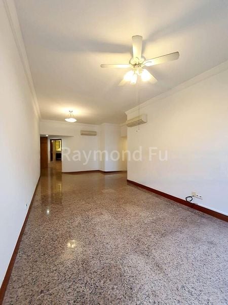 4 Bed Condo for Sale in  River Place - Image 1