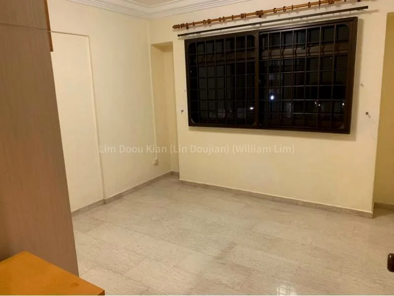 5 Room (5I) HDB for Rent in  291B Bukit Batok Street 24 - Image 9