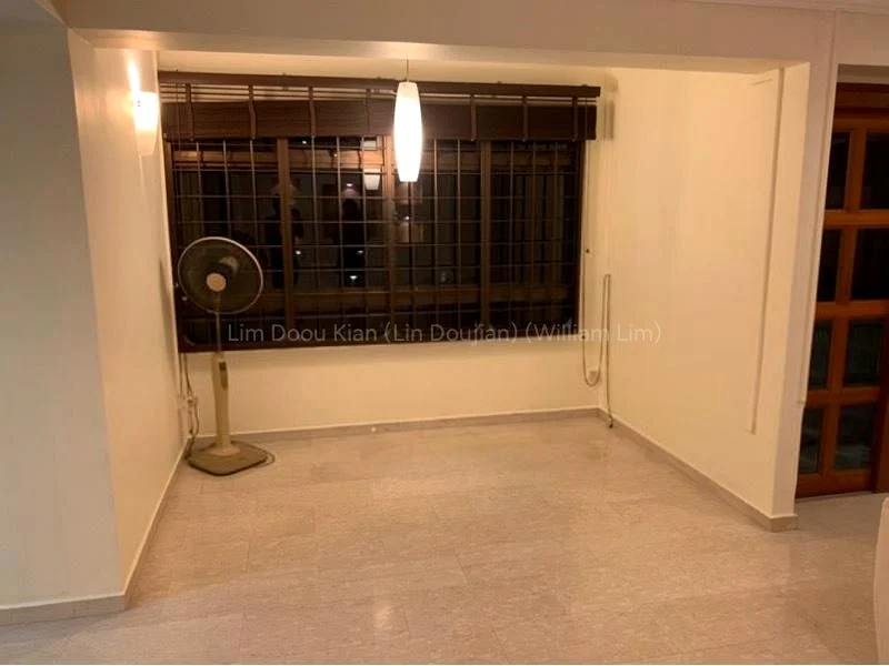 5 Room (5I) HDB for Rent in  291B Bukit Batok Street 24 - Image 5