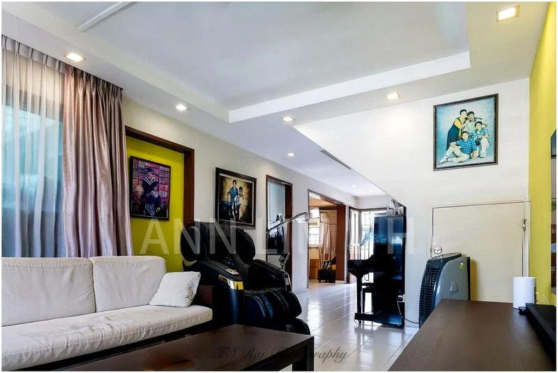 Maisonette HDB for Sale in  207 Choa Chu Kang Central - Image 1