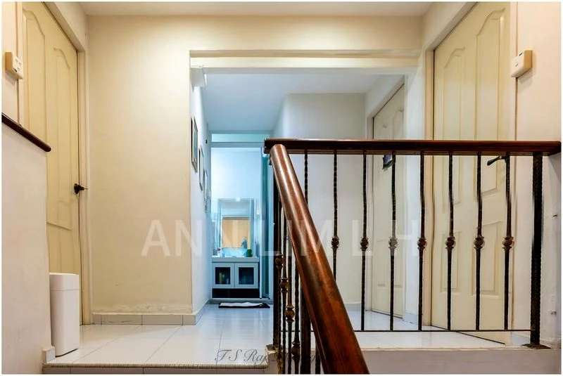 Maisonette HDB for Sale in  207 Choa Chu Kang Central - Image 2