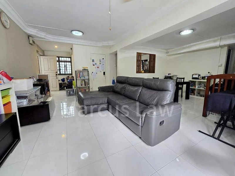 5 Room (5I) HDB for Sale in  129 Rivervale Street - Image 2