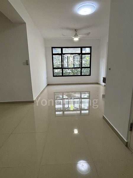 4 Room (4A) HDB for Sale in  608A Tampines North Drive 1 - Image 2
