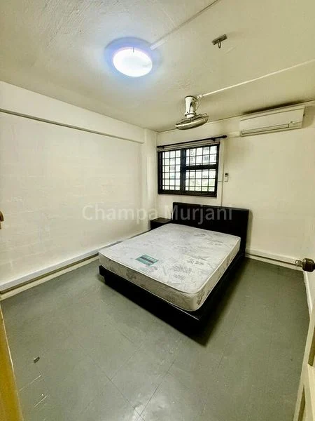 3 Room (3I) HDB for Sale in  34 Marine Crescent - Image 4