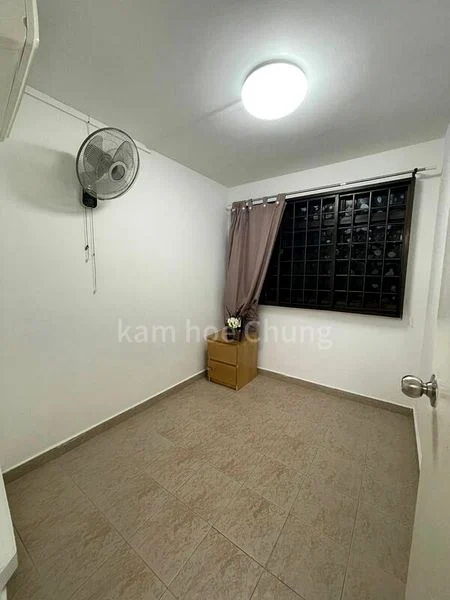 3 Room (3I) HDB for Rent in  2 Jalan Batu - Image 2