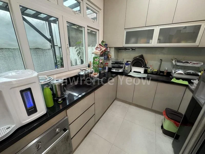 4 Bed Semi-Detached House (Landed) for Rent in  Springleaf Villas - Image 5
