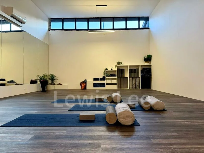 Shop / Shophouse for Rent: L2 Retail Office @ Serangoon, Lor Ah Soo Area - Image 3