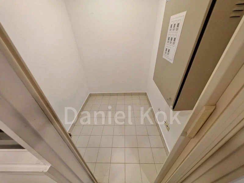 4 Bed Condo for Rent in  Grange 70 - Image 1