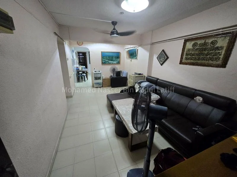 3 Room (3I) HDB for Sale in 17 Marsiling Lane - Image 1