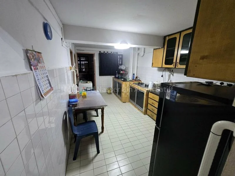 3 Room (3I) HDB for Sale in 17 Marsiling Lane - Image 3