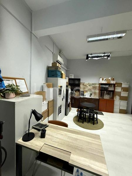 Shop / Shophouse for Rent: 635 Veerasamy Road - Image 2