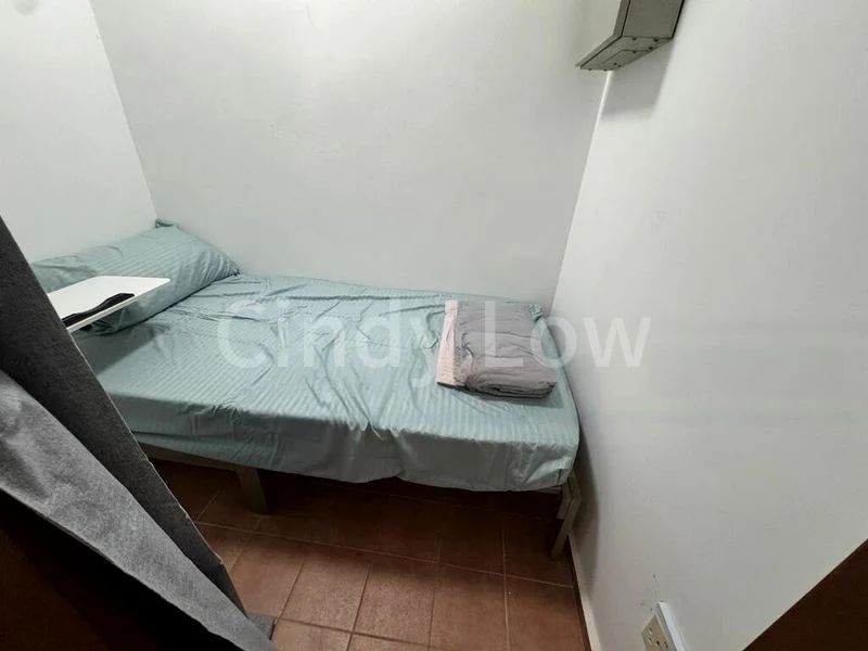 6 Bed Executive Condo for Rent in  The Floravale - Image 3