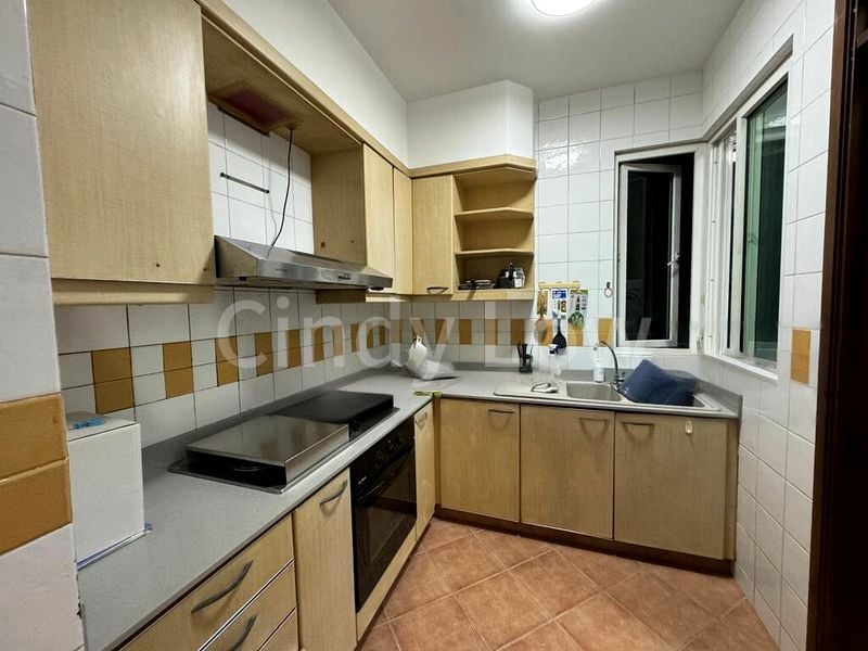 6 Bed Executive Condo for Rent in  The Floravale - Image 7