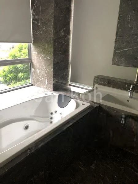 3 Bed Condo for Rent in  Suites @ Cairnhill - Image 6