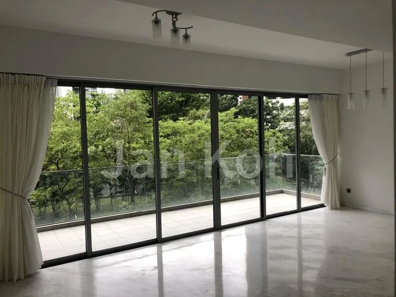 3 Bed Condo for Rent in  Suites @ Cairnhill - Image 1