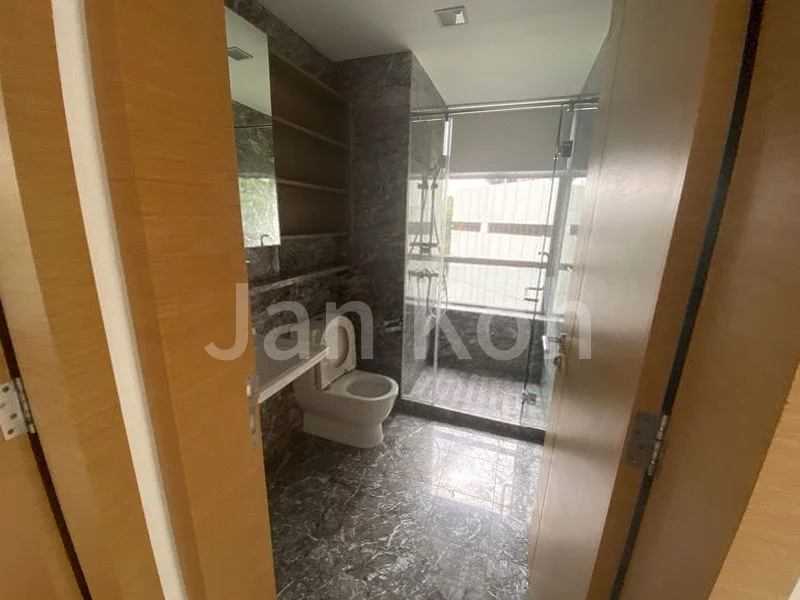 3 Bed Condo for Rent in  Suites @ Cairnhill - Image 14