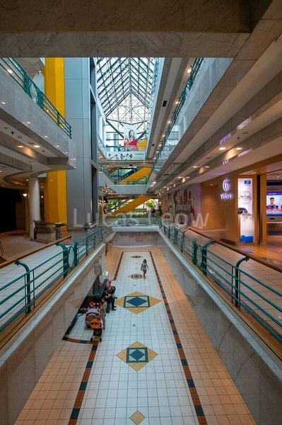 Mall Shop for Rent: Forum Galleria Shopping Centre - Image 4