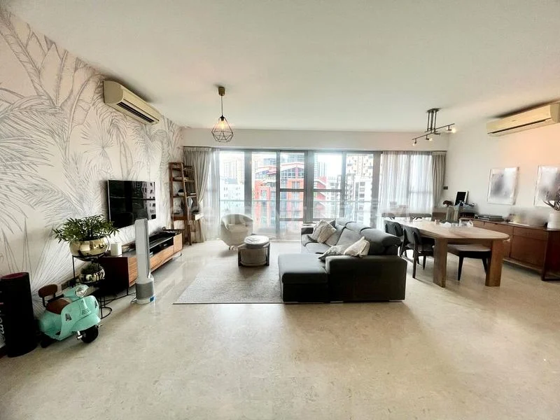 4 Bed Condo for Rent in  Paterson Residence - Image 2