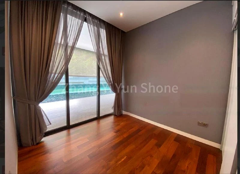 4 Bed Condo for Rent in  Lloyd Sixtyfive - Image 9