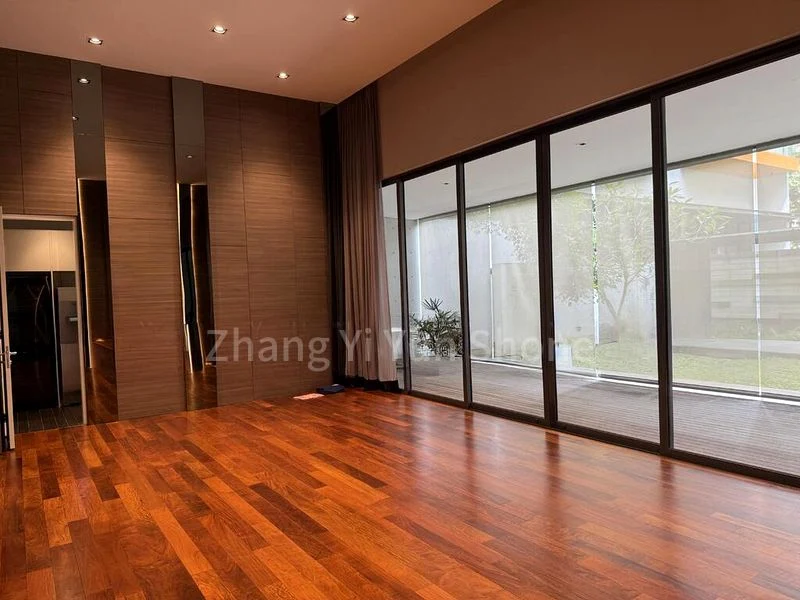 4 Bed Condo for Rent in  Lloyd Sixtyfive - Image 12