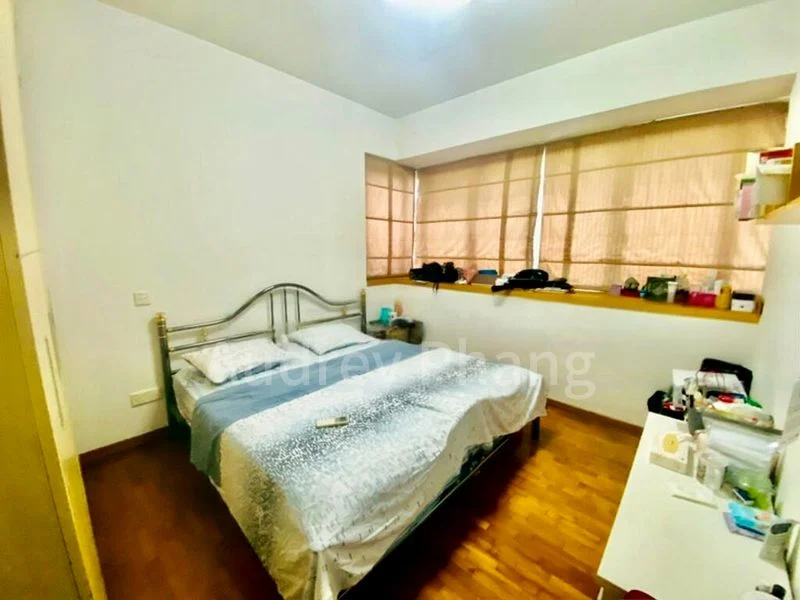 3 Bed Condo for Sale in  Sunglade - Image 4