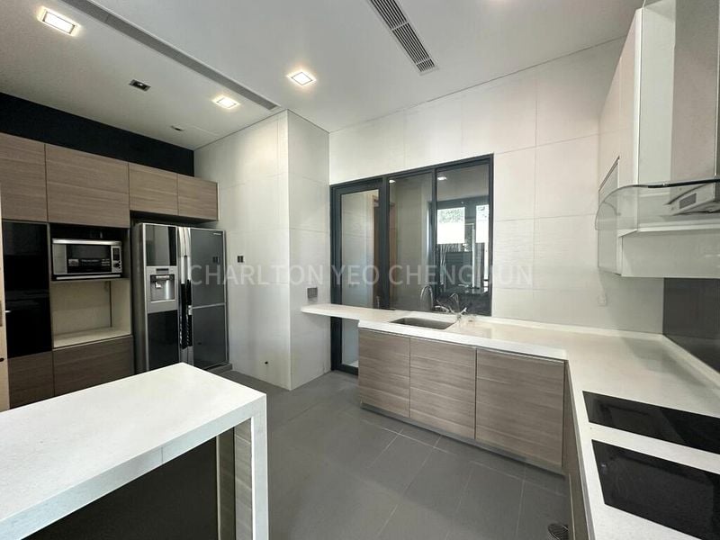 5 Bed Semi-Detached House (Landed) for Rent in  Sommerville Road - Image 8