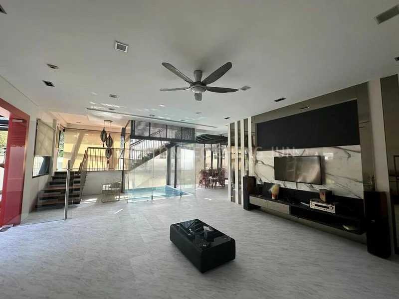 5 Bed Semi-Detached House (Landed) for Rent in  Sommerville Road - Image 1