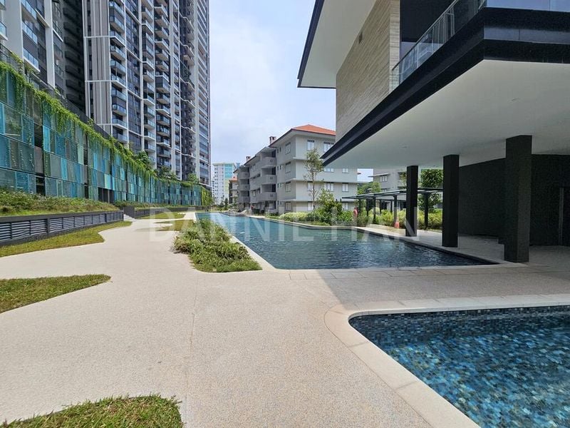 3 Bed Condo for Rent in  Avenue South Residence - Image 3